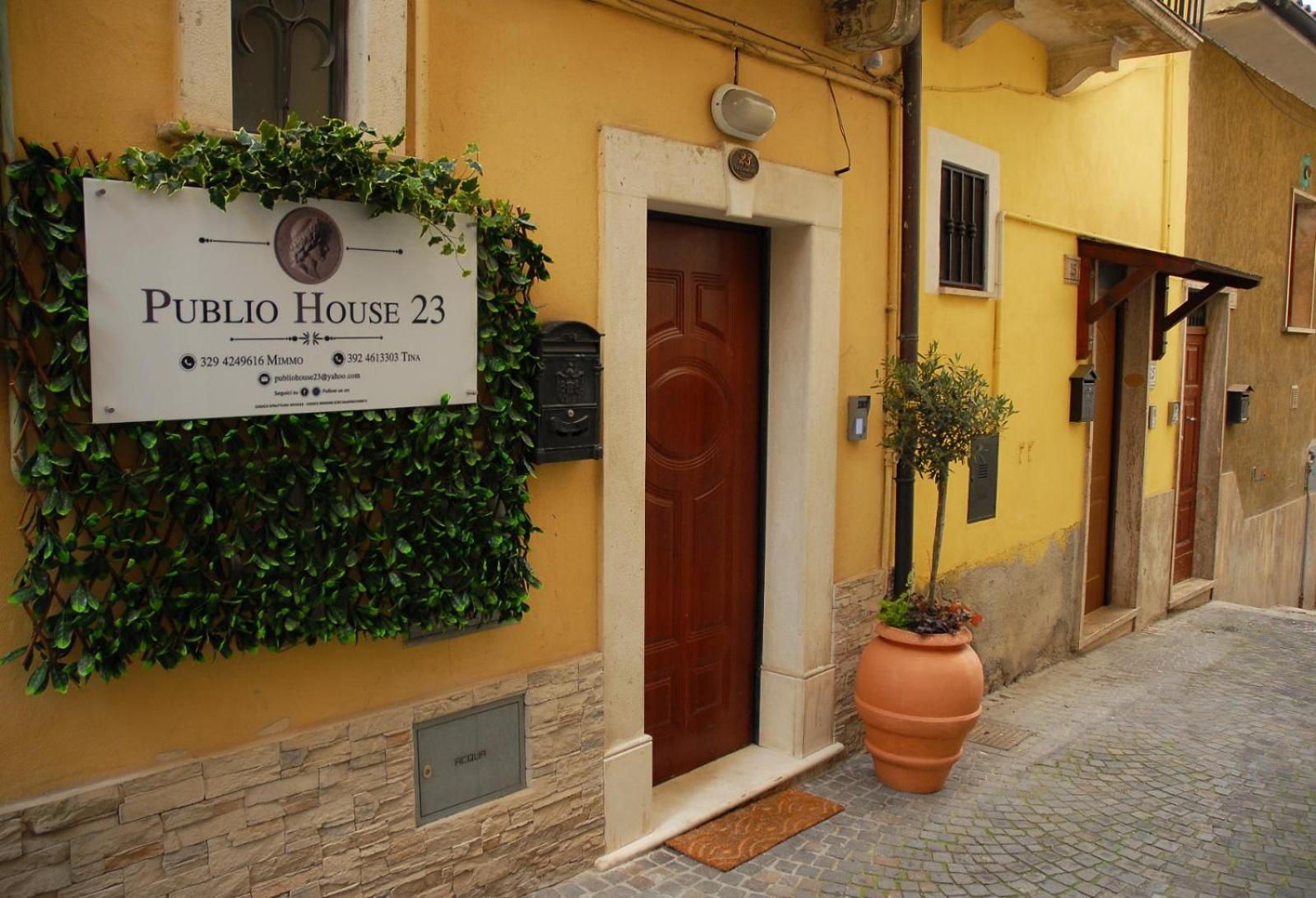 Hotel Publiohouse23 Sulmona Esterno foto